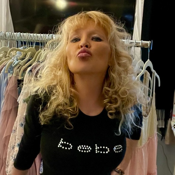 Meet your Posher, Kelly @KGSouthBeach - Picture 7 of 17